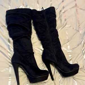 Gorgeous platform boots